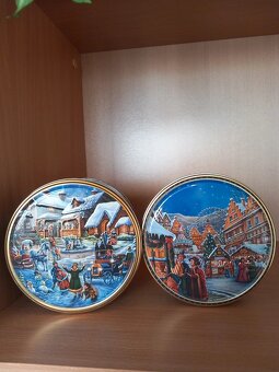 Staršie farebné plechové dózy - cena za 2ks spolu - 3