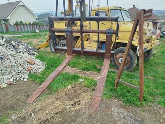 Paletizacne vidly CAT 215 - 3
