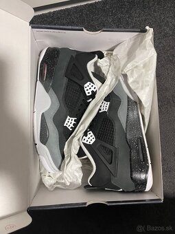 Air Jordan 4 Retro Fear (2024) - 3
