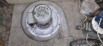 Predam tovarenske odsávanie slimak, motor 0,37 kw, 2870 ot., - 3