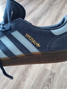 Adidas - 3