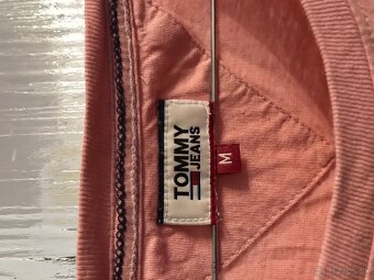 TOMMY HILFIGER originál pudrove damske tricko S/M - 3