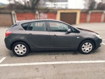 Opel Astra 1.4 74kw, LEN : 65 tisíc km - 3
