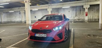 Kia proceed GT - 3