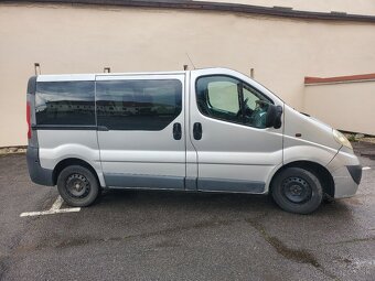 Opel Vivaro 2.0 84kw 9 miest Euro 4 - 3