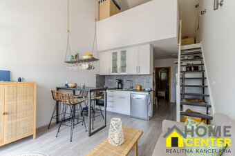 NA PREDAJ 2 izbový apartmán / 64 m² / na ostrove BRAČ - 3
