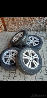 Nokian Wetproof SUV 225/65 R17 pneu obute na Alu diskoch - 3