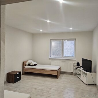 Prenajom rodinneho domu Krivan -Podkrivan - 3