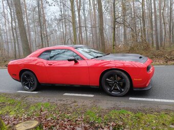 DODGE CHALLENGER R/T 5,7 Hemi 2019 102tis km DPH - 3