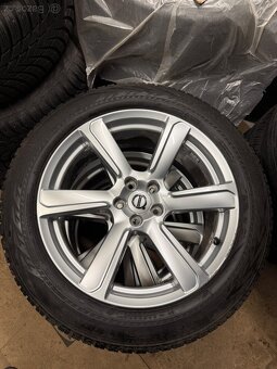 R19 ORIG.ZIMNÍ KOLA VOLVO XC90II 235/55/19 - 3