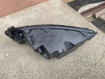 VW Passat B8 lift lava predna hmlovka - 3