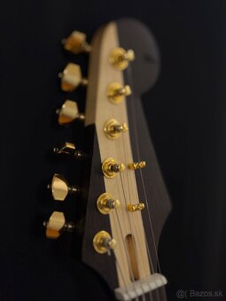 Predám Handmade Elektrickú gitaru - 3