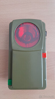 Predám starú ručnú baterku na 4,5V batériu - 3