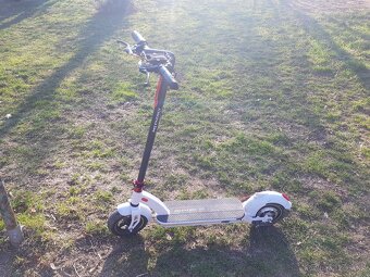 Elektrokolobežka MS Energy e10 Scooter - nafukovacie kolesá - 3