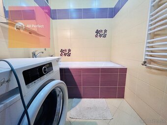 Krásny 3 izbový byt s balkónom na prenájom v Seredi - 3