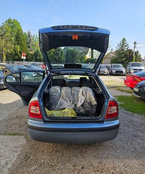 ŠKODA Octavia 1.6 Tour - 3