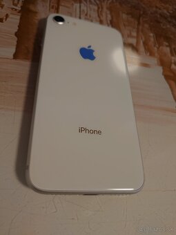 Apple iPhone 8 - 3
