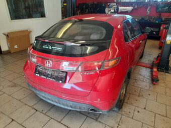 Náhradní díly Honda Civic 8G 2007 1.8 - 3
