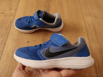 Tenisky NIKE č. 27,5 (vnút. dĺžka 17,7 cm) - TOP STAV. - 3