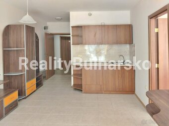 Prodej prostorného apartmánu 2+kk s verandou u moře – Aheloy - 3