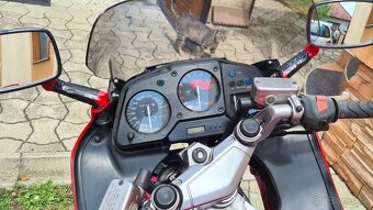 Honda VFR 750f - 3