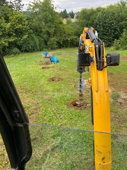 Zemné práce, kontajner na odpad a hydraulická ruka - 3
