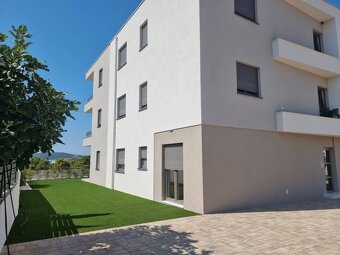 CHORVÁTSKO - Pekné apartmány 350m od pláže (S2) - VODICE - 3