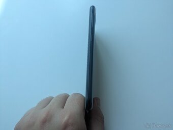 Samsung Galaxy A20e v TOP stave - 3