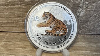 Lunárna séria II. 2010 tiger 1 oz farebná - 3
