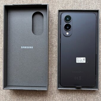 Samsung S25 Edge 12/256GB čierny - 3