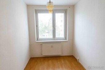 Ponúkame na predaj 3 izbový byt s balkónom v Humennom - 3