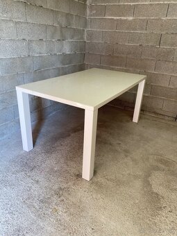 Predám jedálenský stôl - 3