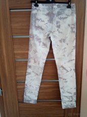 Nohavice Esprit, pulóver Esprit, džínsová bunda - 3