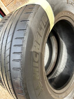 Michelin 235/65/17”-104W - 3