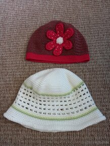 Dievčenska háčkovaná čiapočka a klobúčik Hand made - 3