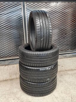Dvojrozmer Kumho 245/45 R20 275/40 R20 Letné pneu - 3