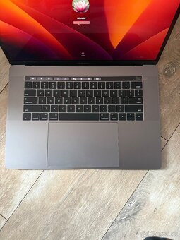 Predám macbook Pro 16gb RAM - 3