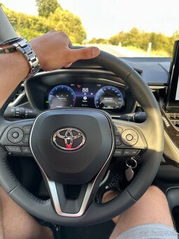 Toyota Corolla Sedan 2024 Comfort 1.5 automat - 3