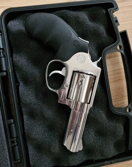 Taurus M 605 - 3