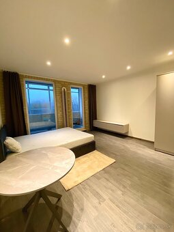 Moderná garsónka len 2 zastávky od centra BA - 3