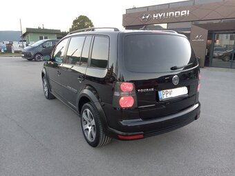 Volkswagen Touran Cross 2.0 TDI 125kw 7miestne - 3