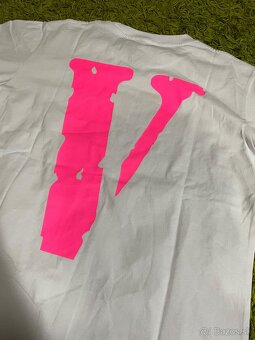 Vlone Pink Friends Tee 🌸 - 3