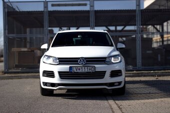 Volkswagen Touareg R-line 3.0TDI PREMIUM webasto - 3