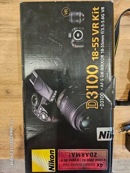 Nikon D3100 - 3