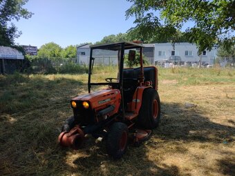 Úžitkový traktor + kosačka + zberač - 3