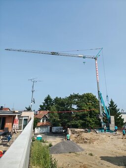 Predám samo Skládací stavebný Žeriav Cattaneo CM78A - 3