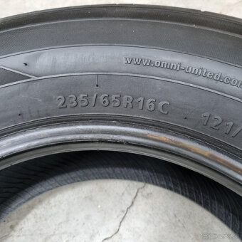 Letné dodávkové pneumatiky 235/65 R16C RADAR - 3