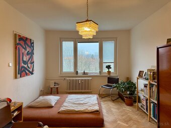 Prenájom 3 a pôl izbový byt Čínsky Múr Prievidza - 3