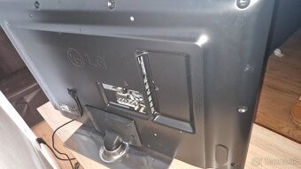 Televízor LG 42LF652V - 3