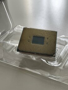 AMD Ryzen 9 3950X 3,5 boost 4,7GHz (16 jadrový 32 vlákien) - 3